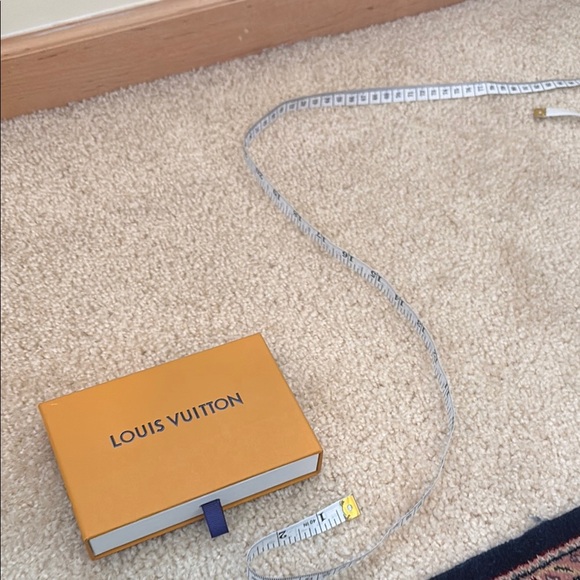 Louis Vuitton Orange Box with Blue Ribbon - Picture 8 of 8